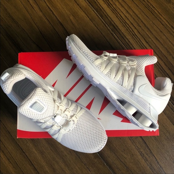 Nike Shoes - Nike Shox Gravity running sneakers shoes white
